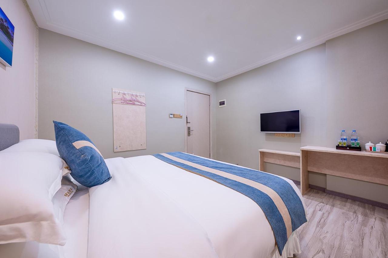 Frida Hotels Guangzhou Baiyun International airport Bagian luar foto