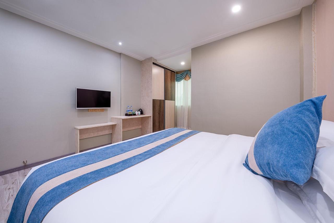 Frida Hotels Guangzhou Baiyun International airport Bagian luar foto