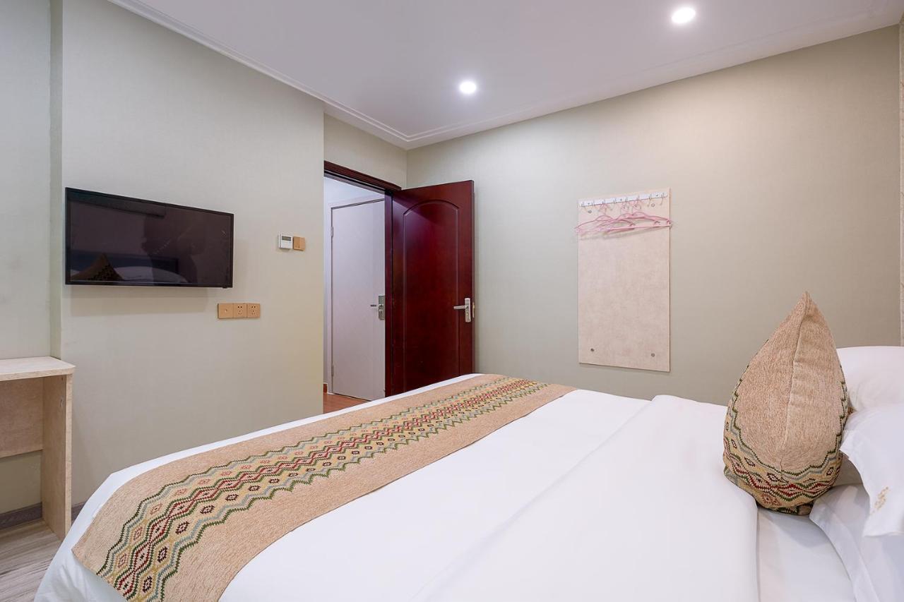 Frida Hotels Guangzhou Baiyun International airport Bagian luar foto